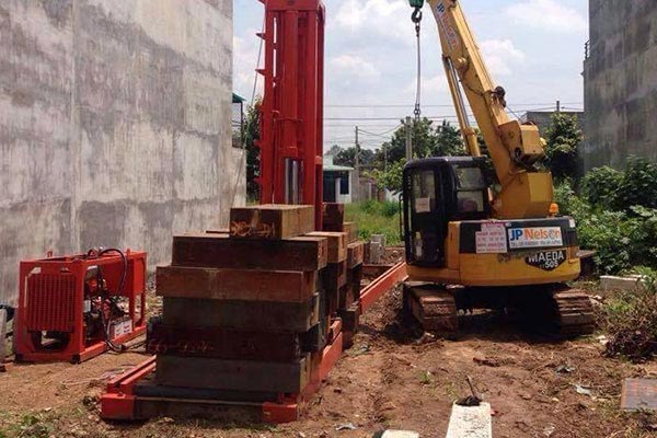 Giá ép cọc bê tông 200x200 - 250x250 tại Hà Nội